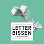 "LETTER BISSEN KURZGESCHICHTEN" in einem weißen Feld; darüber zwei fliegende offene Bücher auf mintgrünem Hintergrund., Buch