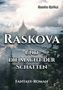 Text: "Raskova und die Macht der Schatten. Fantasy-Roman. Sascha Sprikut." Hintergrund mit nebelverhülltem Schloss., Buch