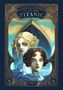 Titel: "IM SOG DER TITANIC". Zwei Frauen vor einem großen Schiff und Eisberg, umrahmt von dekorativen Elementen., Buch