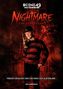 "Nightmare on Elm Street" steht groß in roter Schrift. Darunter Freddy Krueger mit Hut und Klingenhandschuh vor feurigem Hintergrund., Buch