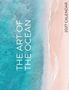 "THE ART OF THE OCEAN", "2027 CALENDAR". Luftaufnahme eines Strandes mit türkisfarbenem Wasser und beigem Sand., Buch