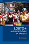 Titel: LGBTQ+ and Healthcare in America. Menschen auf einer Parade halten Schilder, tragen Regenbogenflaggen., Buch