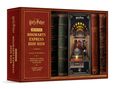 "Harry Potter", "The Official Hogwarts Express Book Nook", 95-teiliges DIY-Kit, mit LED-Scheinwerfern. Vintage-Buchdesign.
