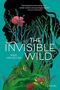 "[An] immersive and sensory read..." - BOOKLIST, STARRED REVIEW. Silhouette mit Waldmotiv, Mensch in der Ferne., Buch