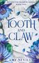 Amy Nevills: Tooth and Claw, Buch