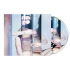 Es steht "Jaguar II". Eine abstrakte Fotografie zeigt eine Person, die durch wahrscheinliche Spiegelungen verzerrt wirkt.