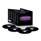 Text vorne: "VAULT '86". Schwarze Hülle mit mehreren CDs, jeweils mit demselben Text. Innen Songliste.