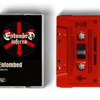 "Entombed Inferno" auf Kassette und Hülle, schwarzer Hintergrund, rotes Symbol.