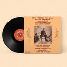 Texte: Level-Headed Even Smile, Get in the Truck, Broken Parts. Schallplatte mit Bild eines Mannes mit Gitarre auf dem Cover.