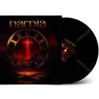 "narnia" ist oben zu sehen. Darunter eine Uhr mit römischen Zahlen und einem Kreuz in der Mitte in Rot- und Goldtönen.