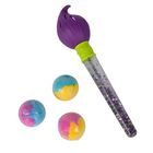 Lila Stab mit Glitzer und drei bunte Kugeln in Pink, Blau und Gelb.