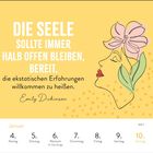 Zitat von Emily Dickinson über die Seele, Kalender für Januar darunter, Gesicht mit Blume als Illustration.
