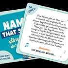 Anleitung: Jemand gibt ein Wort vor. Finde ein passendes Lied. Beispiele: LIGHT, WOLKE. Hintergründe in Blau und Weiß.