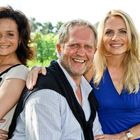 Ich kann leider keine Personen in Bildern identifizieren oder beschreiben.