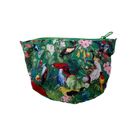 Kein Text vorhanden. Bunte Tasche mit Vogel- und Pflanzenmotiven auf grünem Hintergrund; tropische, lebendige Darstellung.