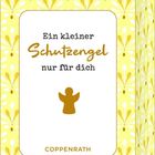 "Ein kleiner Schutzengel nur für dich" steht auf einer gelben, floral verzierten Schachtel mit Engel-Symbol und "COPPENRATH".