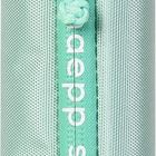 Der Text „smaepp“ ist auf einem mintgrünen Stoff zu sehen.