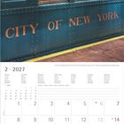 Kalenderblatt: Februar 2027, oberes Bild zeigt einen blauen Zug der "CITY OF NEW YORK", drinnen rote Sitze.