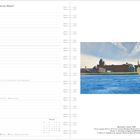 Kalenderseite mit Daten vom 22. bis 28. März in mehreren Sprachen. Rechts ein Gemälde einer Stadt am Wasser.