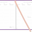 Planer für Januar, Woche 1, mit Tagen in mehreren Sprachen. Lila Einband mit Muster, rosa Lesezeichen.