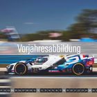 "Vorjahresabbildung" steht zentral. Rennwagen 24 in Bewegung auf Rennstrecke. Unten Kalenderleiste von 01 bis 31.