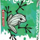 Text: SYMBIOSE, Familie, 8+, 15-20, 2-4, Jérémy und Christelle Partinico, Baptiste Perez, Pegasus Spiele.  
Illustration einer stilisierten Froschfigur auf grünem Hintergrund.