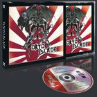 "Tokyo Blade" auf rotem Hintergrund mit einem geflügelten, dämonischen Wesen in Schwarzweiß. CD und Hülle sichtbar.