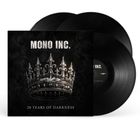 "MONO INC." und "20 YEARS OF DARKNESS" stehen auf schwarzem Hintergrund mit glitzernder Krone. Zwei LPs sind sichtbar.