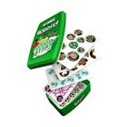 Eine grüne Schachtel mit "World Football Stars" und "GODOT!" zeigt Karten mit Fußballspielerporträts und Symbolen.