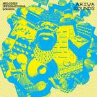 "MELODIES INTERNATIONAL presents" und "ARIWA SOUNDS" in einem Collage-Stil aus Tonstudio-Equipment in Gelb und Blau.