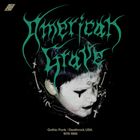 Text: "American Grave", "Gothic Punk / Deathrock USA: 1978-1988". Gesicht mit Retro-Make-up, umgeben von Kreuzen und Knochen Illustrationen.