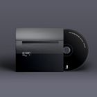 Text: "Be Quiet" auf einem mattschwarzen CD-Cover, daneben eine CD mit dem Text "Nils Petter Molvær – Be Quiet".