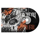 Der Text lautet: "THE END IS NOT THE END". Eine Sensenmann-Figur steht vor brennender Szenerie mit UFOs und Menschen.