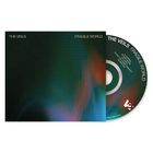 CD mit Text: "THE VEILS", "FRAGILE WORLD", Lieder: "AURORA", "UNDERTOW", "NO LIMITS". Abstrakte farbige Muster.