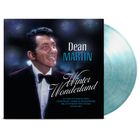 "Dean Martin Winter Wonderland" beinhaltet eine Liste von Liedern. Das Bild zeigt einen Mann in einem Anzug.