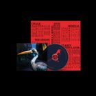 Texte: CHALK, THE HERON, GODZILLA HOTEL, SEMINAL, FLIGHT SIMULATOR. Illustration: Ein Reiher in einer urbanen Umgebung. CD mit einem roten Vogel.