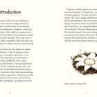 Text: Introduction. Sessile earthstar (see page 68).

Beschreibung: Zwei Seiten eines Buches über Pilze. Links beginnt eine Einführung. Rechts eine Illustration eines Sessile Earthstar.