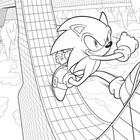 Ein Igel-Charakter in dynamischer Pose rennt eine Gitterrampe hinauf, umgeben von Wolken und schwebenden Plattformen.