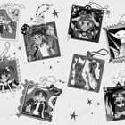 Text: Papierfabrik

Illustration mehrerer Charaktere in verspielten Rahmen, umgeben von Musiksymbolen und Sternen.