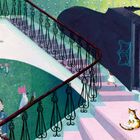 „And when you took Aunt Alice’s piano upstairs to the music room?“ Frau und Kind auf einer Treppe mit Papageien, Klavier oben.