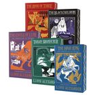 Buchtitel: "The Book of Three", "The Black Cauldron", "The Castle of Llyr", "Taran Wanderer", "The High King". Farbige Illustrationen.