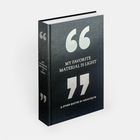 „MY FAVORITE MATERIAL IS LIGHT & OTHER QUOTES BY ARCHITECTS“, schwarzes Buch mit großen Anführungszeichen.
