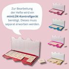 Sprechblase mit Text zu miniLÜK-Kontrollgerät. Darunter das Gerät in verschiedenen Farben auf rosa Hintergrund.