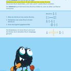 Textanleitung zum Dividieren von Brüchen, Beispiele und Illustrationen. Unten ein pelziges, schwarzes Monster mit Skateboard und Ball.