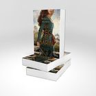 Der Titel lautet "Der Weg der Bärin" von Rebecca Michéle. Historischer Roman. Frau in grünem Kleid vor einer Burg.