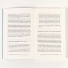 Links unten: „Synchronizität durch Meditation, Natur, Musik?“ Rechts oben: „Ein Molekül für Nähe, Ruhe und Verbundenheit“.