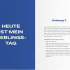 Links: "HEUTE IST MEIN LIEBLINGS-TAG" in Weiß auf Blau. Rechts: Text zu "Challenge 7" und Regeln für einen "Yes Day".