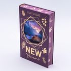 "Lilly Lucas: NEW Dreams." Lila Buch mit goldenen Blättern; Cover zeigt Zelt in malerischer Berglandschaft bei Sonnenuntergang.