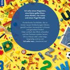 Ein kreisrunder blauer Bereich mit Text umgeben von bunten Gegenständen: Spielzeuge, Buchstaben und Zahlen auf gelbem Hintergrund.