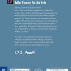Blaues Cover mit Text über Umweltschutz und Detektivarbeit. Logos: "Die drei !!!" und Kosmos. Enthält ISBN, Preis, und Nachhaltigkeitsinfos.